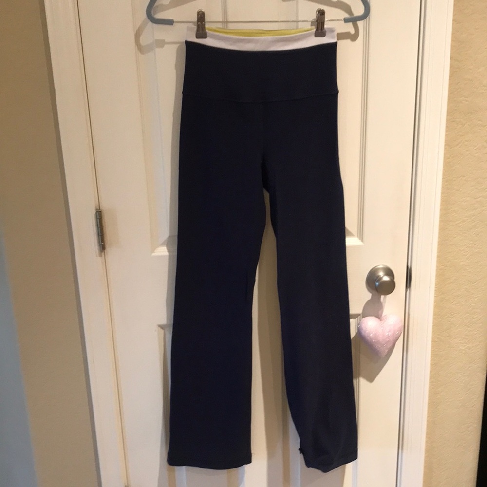 Lululemon yoga pants Navy blue with white band at the top, size S, full length